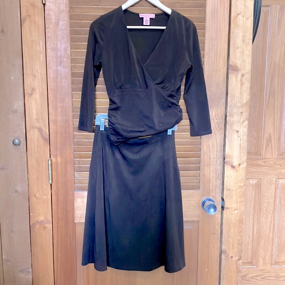 Bandolino skirt and shirt